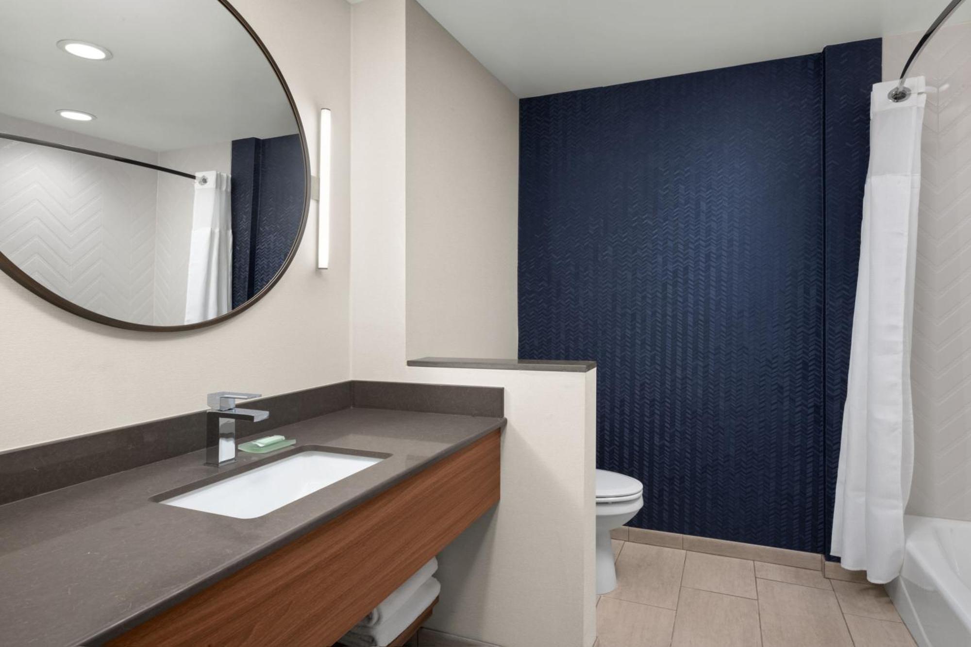 Fairfield By Marriott Inn & Suites Victorville Exterior photo