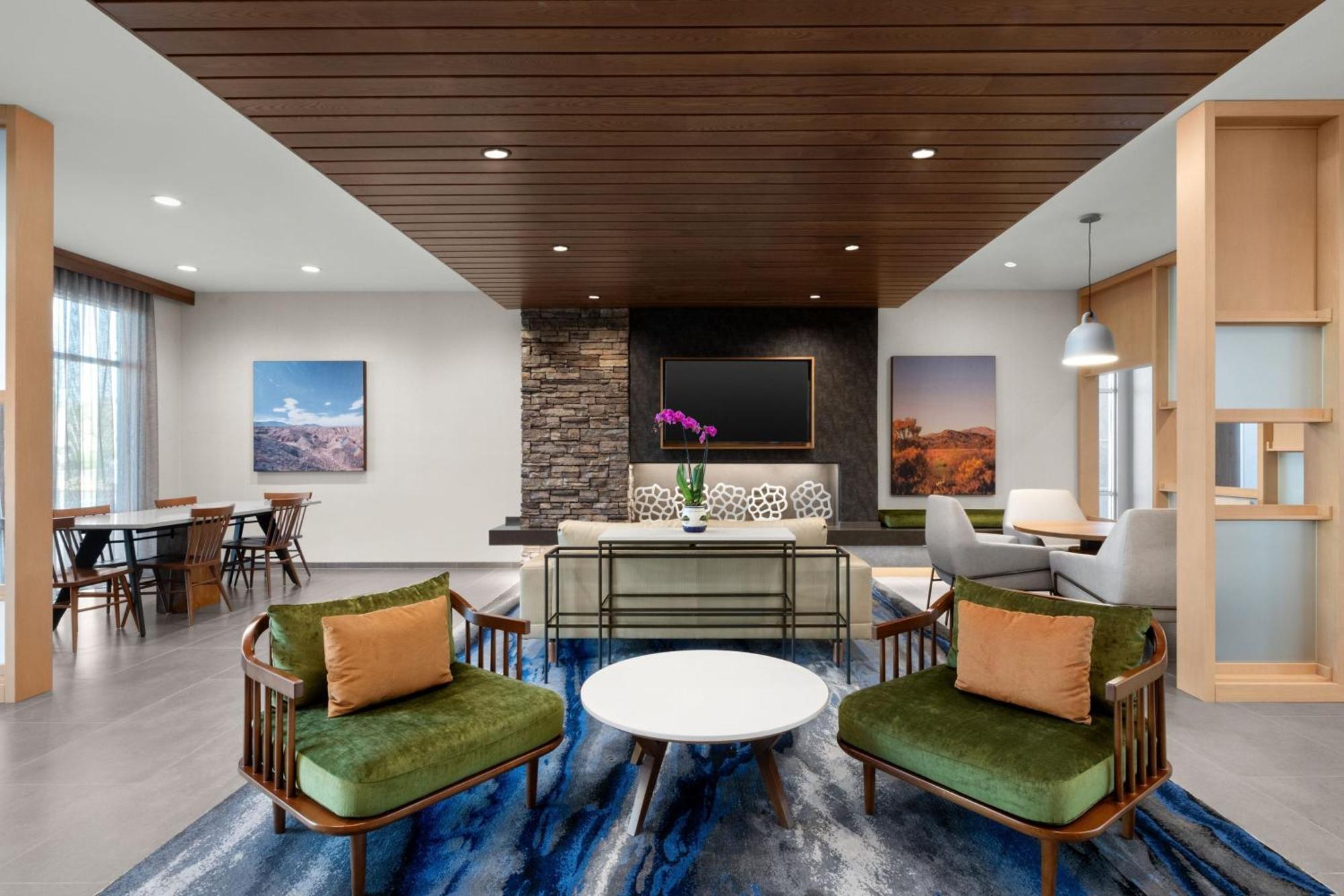 Fairfield By Marriott Inn & Suites Victorville Exterior photo